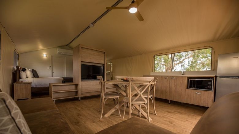 <b>Fraser Lodge Resort and Holiday Park Room</b>. Images powered by <a href="https://www.leonardoworldwide.com/" title="Leonardo Worldwide" target="_blank">Leonardo</a>.