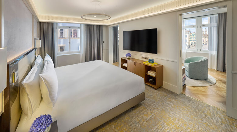 <b>Mandarin Oriental Savoy, Zurich Suite</b>. Images powered by <a href="https://www.leonardoworldwide.com/" title="Leonardo Worldwide" target="_blank">Leonardo</a>.
