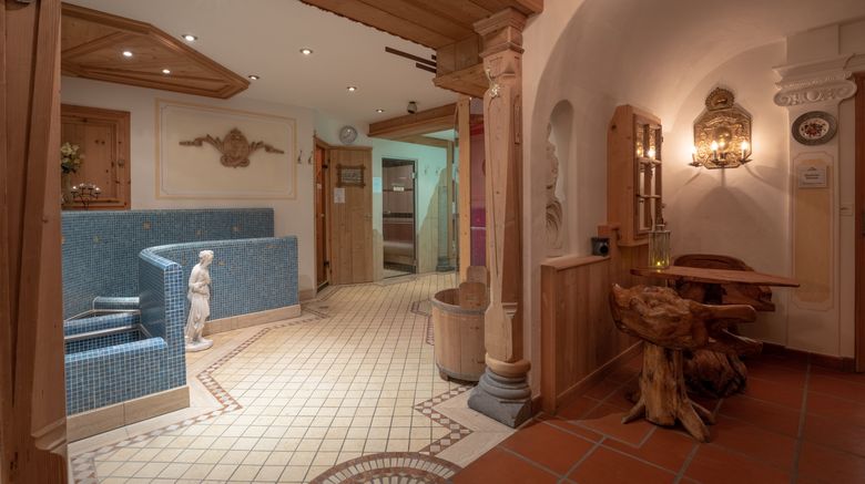 <b>Schlosshotel Chaste Recreation</b>. Images powered by <a href="https://www.leonardoworldwide.com/" title="Leonardo Worldwide" target="_blank">Leonardo</a>.