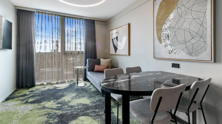 Melbourne City Apartment Hotel Room