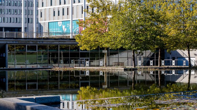 Motel One Munchen Messe Exterior
