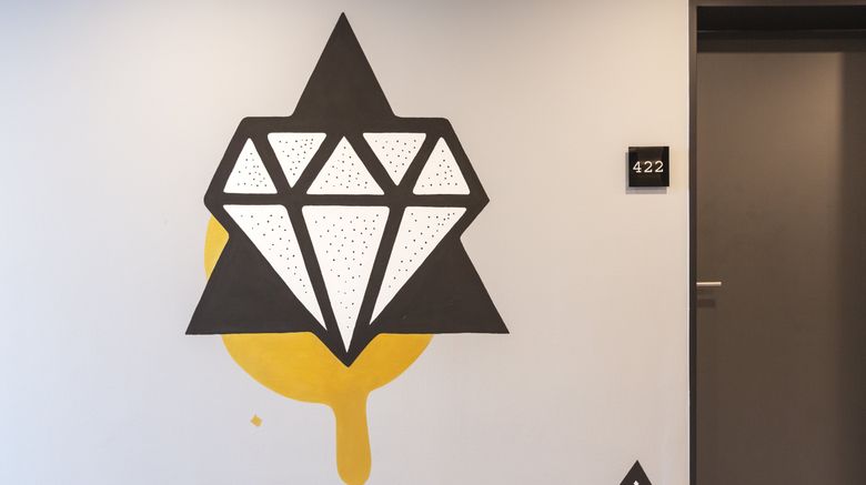 <b>Holiday Inn the niu Coin Lobby</b>. Images powered by <a href="https://www.leonardoworldwide.com/" title="Leonardo Worldwide" target="_blank">Leonardo</a>.