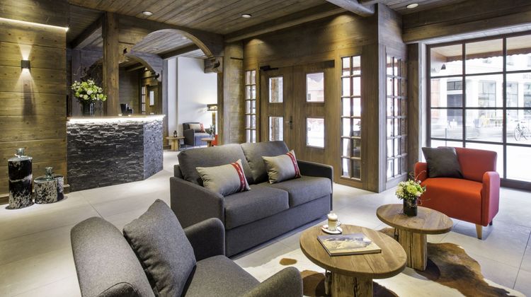 Manotel Edelweiss Hotel Lobby
