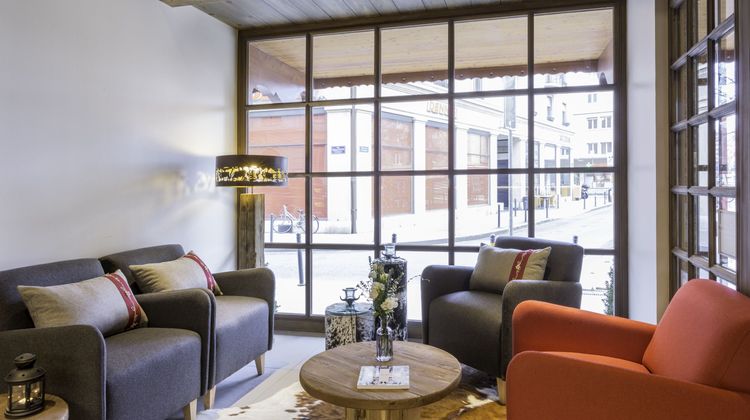 Manotel Edelweiss Hotel Lobby