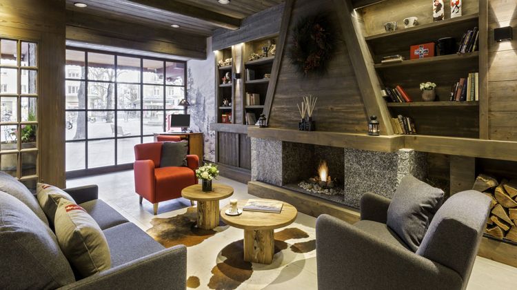Manotel Edelweiss Hotel Lobby