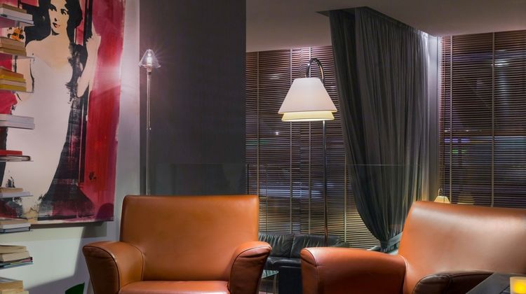 Hotel Auteuil by Manotel Group Lobby