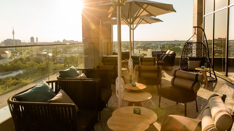 Motel One Munich-Parkstadt Schwabing Exterior