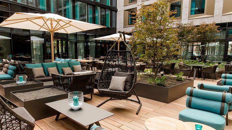 Motel One Munich-Parkstadt Schwabing Exterior