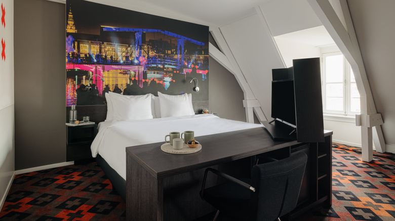 <b>The Manor Amsterdam, an Eden Hotel Suite</b>. Images powered by <a href="https://www.leonardoworldwide.com/" title="Leonardo Worldwide" target="_blank">Leonardo</a>.