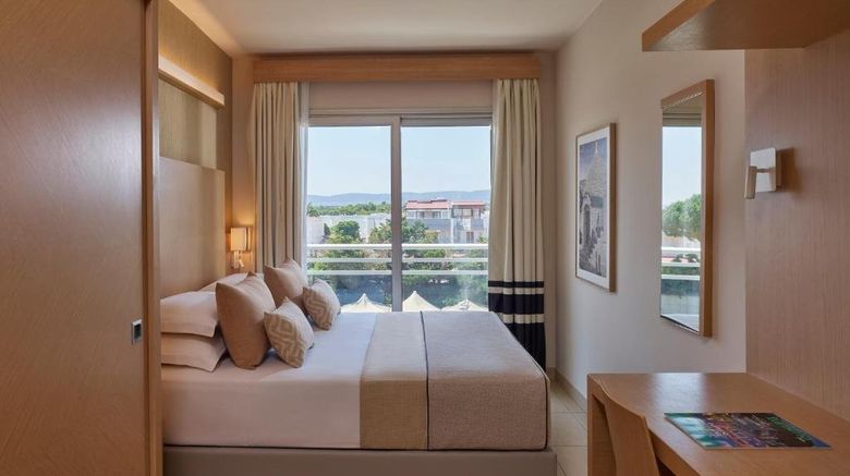 <b>GranSerena Hotel Room</b>. Images powered by <a href="https://www.leonardoworldwide.com/" title="Leonardo Worldwide" target="_blank">Leonardo</a>.