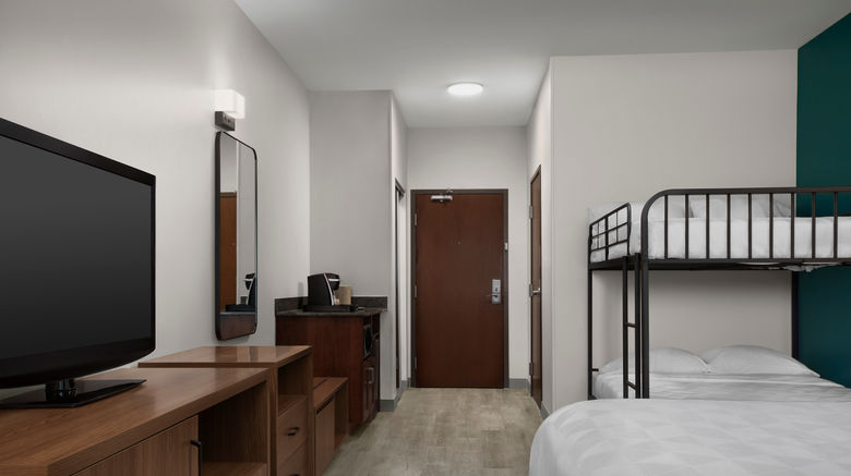 <b>Holiday Inn & Suites Durango Downtown Suite</b>. Images powered by <a href="https://www.leonardoworldwide.com/" title="Leonardo Worldwide" target="_blank">Leonardo</a>.