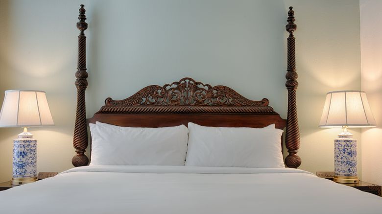 <b>voco Saint James Hotel Suite</b>. Images powered by <a href="https://www.leonardoworldwide.com/" title="Leonardo Worldwide" target="_blank">Leonardo</a>.