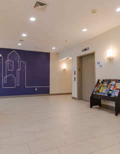 Holiday Inn Express Newington