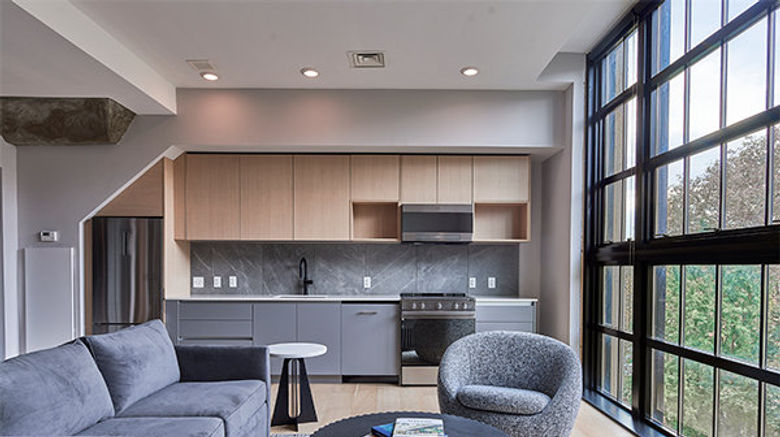 <b>Riversuites at The Battery Suite</b>. Images powered by <a href="https://www.leonardoworldwide.com/" title="Leonardo Worldwide" target="_blank">Leonardo</a>.