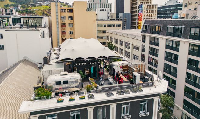 Grand Daddy Hotel Exterior