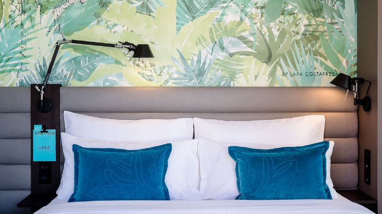 <b>Motel One Barcelona Ciutadella Room</b>. Images powered by <a href="https://www.leonardoworldwide.com/" title="Leonardo Worldwide" target="_blank">Leonardo</a>.