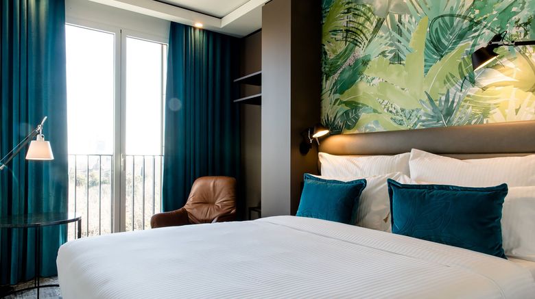 <b>Motel One Barcelona Ciutadella Room</b>. Images powered by <a href="https://www.leonardoworldwide.com/" title="Leonardo Worldwide" target="_blank">Leonardo</a>.