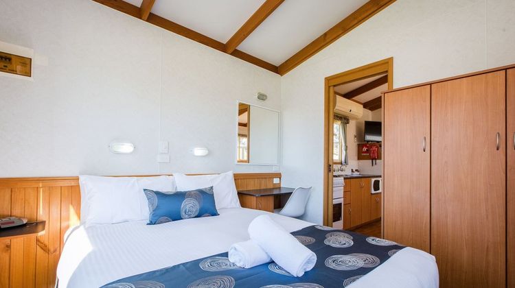 Discovery Parks Lake Hume Room