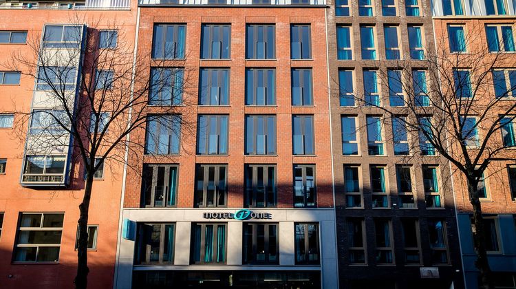 Motel One Amsterdam Waterlooplein Exterior