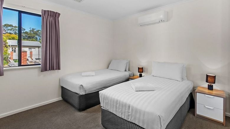 <b>Discovery Parks Perth Room</b>. Images powered by <a href="https://www.leonardoworldwide.com/" title="Leonardo Worldwide" target="_blank">Leonardo</a>.
