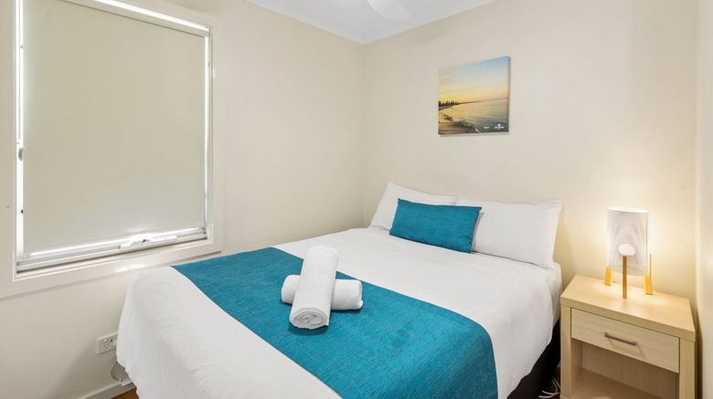 <b>Discovery Parks Port Augusta Room</b>. Images powered by <a href="https://www.leonardoworldwide.com/" title="Leonardo Worldwide" target="_blank">Leonardo</a>.