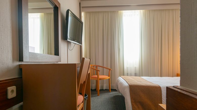 <b>Hoteis Eurosol Leiria and Jardim Room</b>. Images powered by <a href="https://www.leonardoworldwide.com/" title="Leonardo Worldwide" target="_blank">Leonardo</a>.