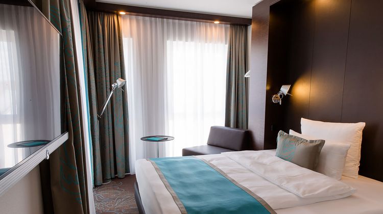 Motel One Stuttgart-Bad Cannstatt Room