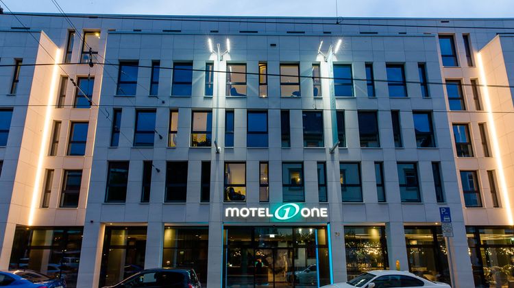 Motel One Stuttgart-Bad Cannstatt Exterior