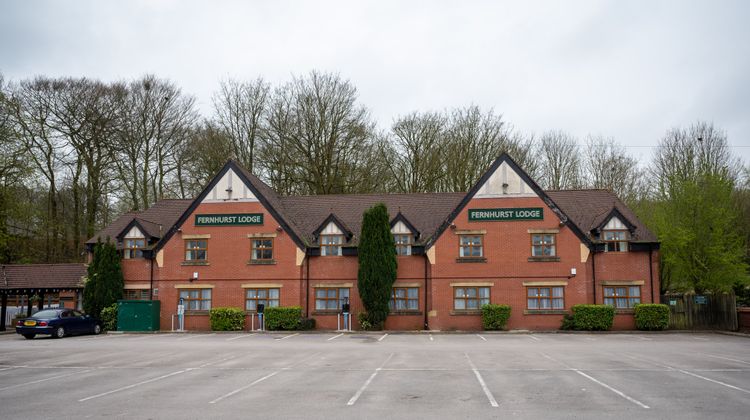 The Fernhurst Lodge Exterior
