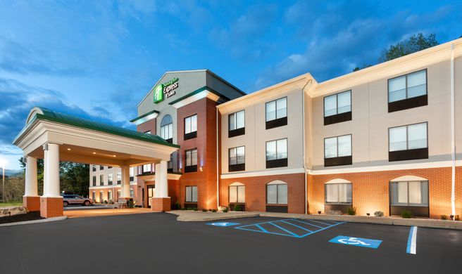 Holiday Inn Express & Suites Dubois Exterior