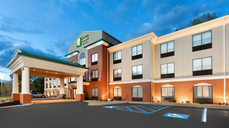Holiday Inn Express & Suites Dubois Exterior