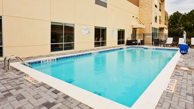 Holiday Inn Exp CSG Northeast Pool