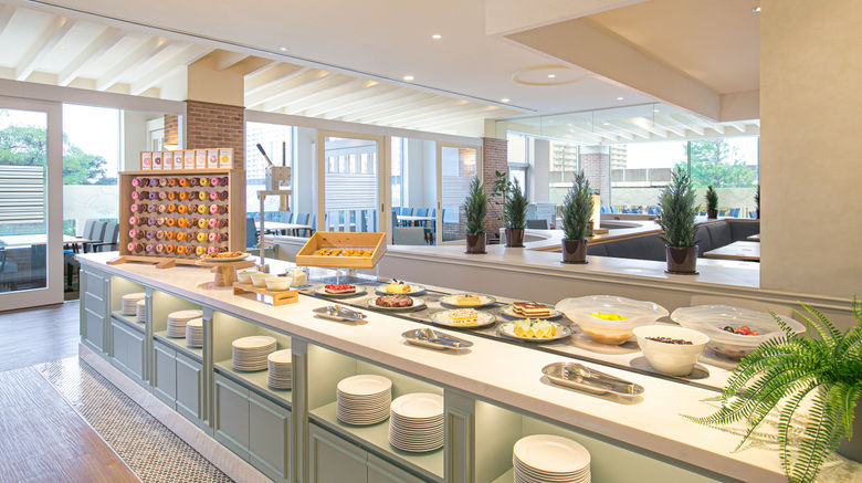 <b>Oriental Hotel Tokyo Bay Restaurant</b>. Images powered by <a href="https://www.leonardoworldwide.com/" title="Leonardo Worldwide" target="_blank">Leonardo</a>.