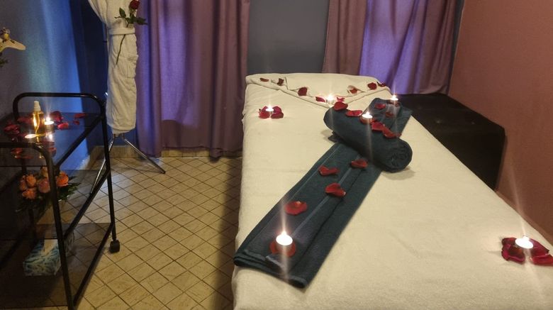 <b>El Minzah Hotel Spa</b>. Images powered by <a href="https://www.leonardoworldwide.com/" title="Leonardo Worldwide" target="_blank">Leonardo</a>.