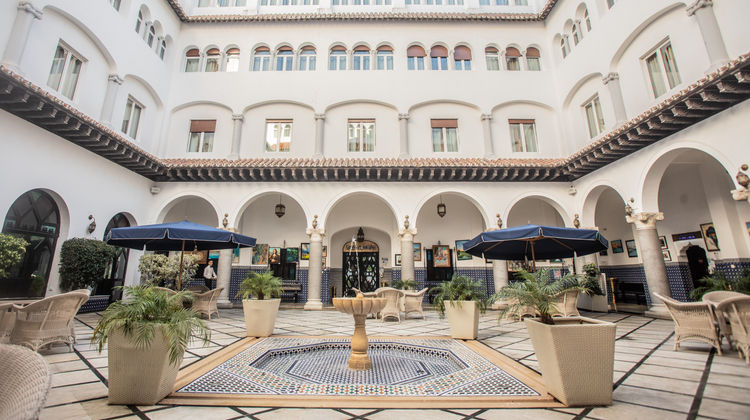El Minzah Hotel Exterior