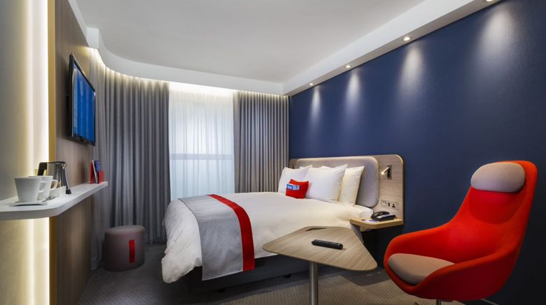 <b>Holiday Inn Exp Poissy Room</b>. Images powered by <a href="https://www.leonardoworldwide.com/" title="Leonardo Worldwide" target="_blank">Leonardo</a>.