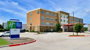 Holiday Inn Express & Suites-Wylie West