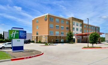 Holiday Inn Express & Suites-Wylie West