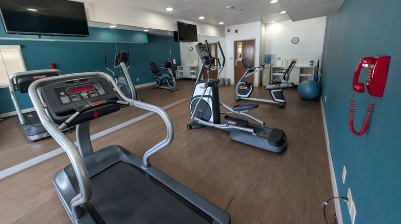 <b>Holiday Inn Express Hotel & Suites Health Club</b>. Images powered by <a href="https://www.leonardoworldwide.com/" title="Leonardo Worldwide" target="_blank">Leonardo</a>.
