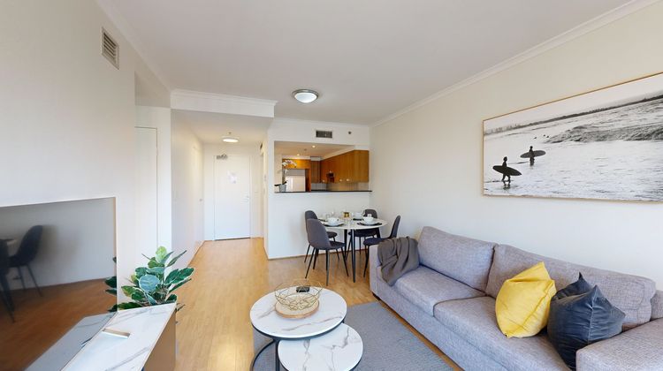 Astra Apartments Sydney CBD Room