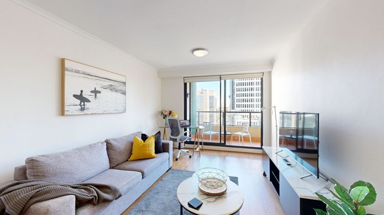 Astra Apartments Sydney CBD Room