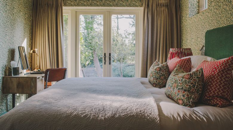 <b>Hampton Manor Hotel Room</b>. Images powered by <a href="https://www.leonardoworldwide.com/" title="Leonardo Worldwide" target="_blank">Leonardo</a>.