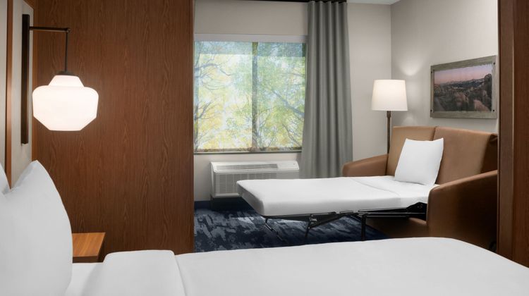 Fairfield Inn & Suites Victorville Suite