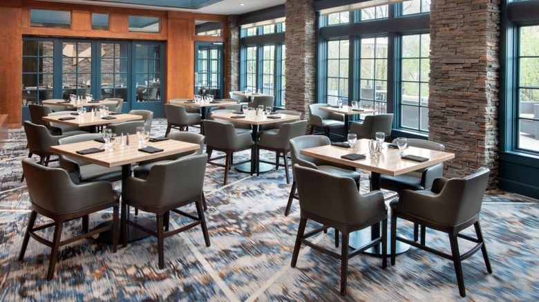 <b>Boston Marriott Burlington Restaurant</b>. Images powered by <a href="https://www.leonardoworldwide.com/" title="Leonardo Worldwide" target="_blank">Leonardo</a>.