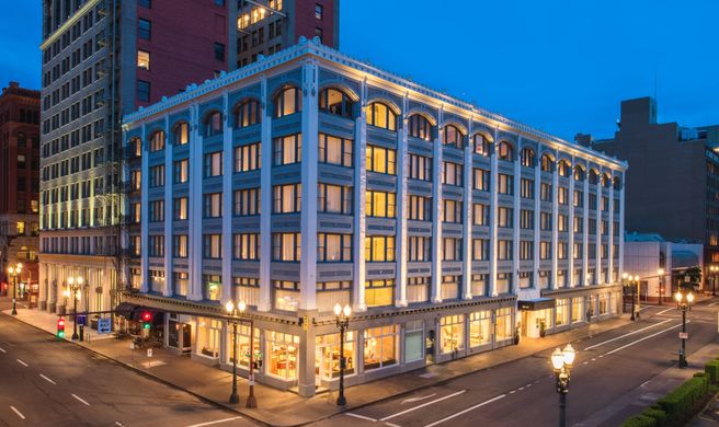 Hi-lo Hotel, Autograph Collection Exterior