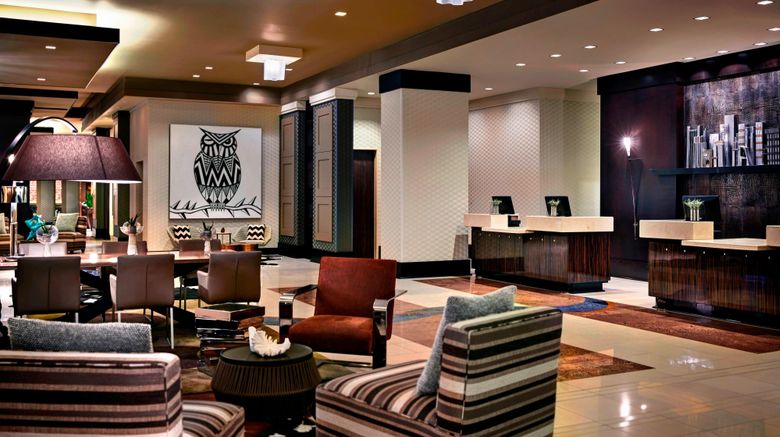 <b>Renaissance Phoenix Downtown Hotel Exterior</b>. Images powered by <a href="https://www.leonardoworldwide.com/" title="Leonardo Worldwide" target="_blank">Leonardo</a>.