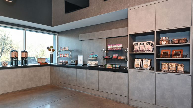 <b>aloft Charleston Airport & Conv Center Restaurant</b>. Images powered by <a href="https://www.leonardoworldwide.com/" title="Leonardo Worldwide" target="_blank">Leonardo</a>.