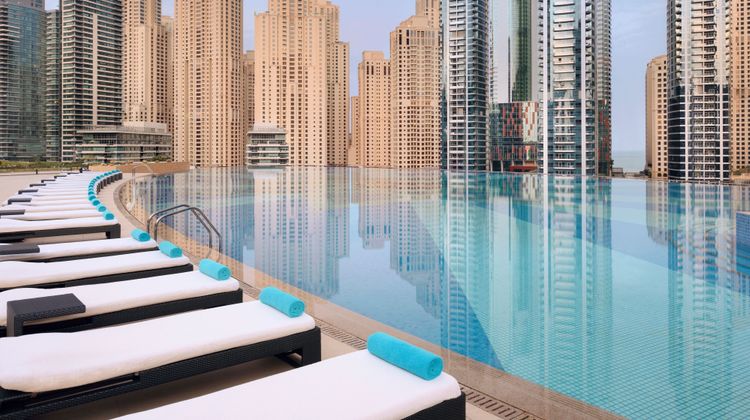 JW Marriott Hotel Marina Pool