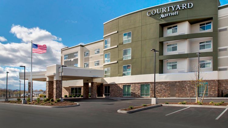 Courtyard Schenectady at Mohawk Harbor Exterior