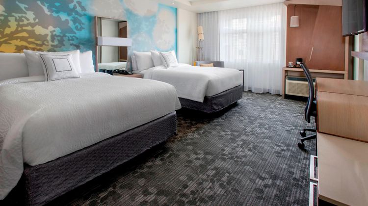Courtyard Schenectady at Mohawk Harbor Room